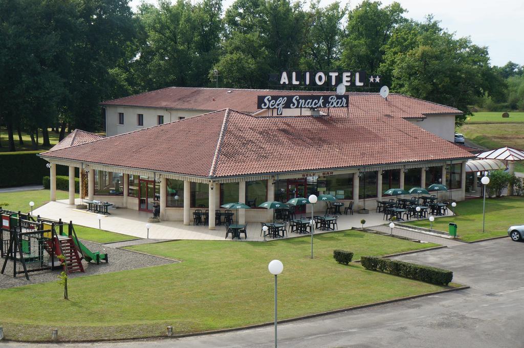 Aliotel Cazères-sur-lʼAdour 외부 사진